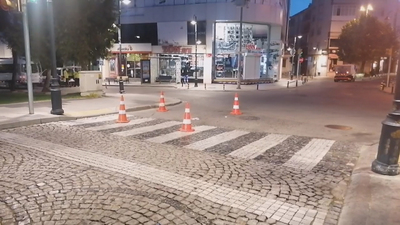 Hafriyat kamyonu yaya geçidinde dehşet saçtı!