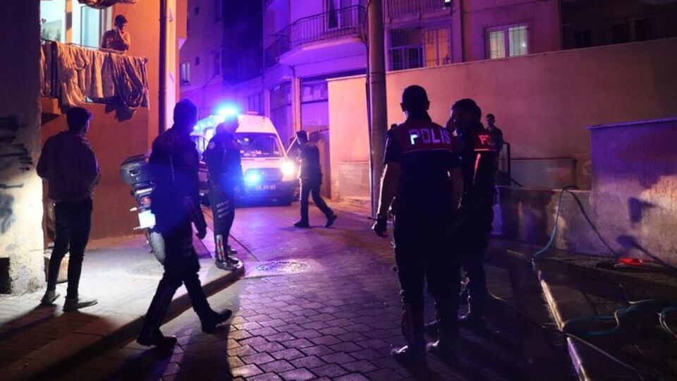 'Muhtarlık' husumeti! 4 yaralı