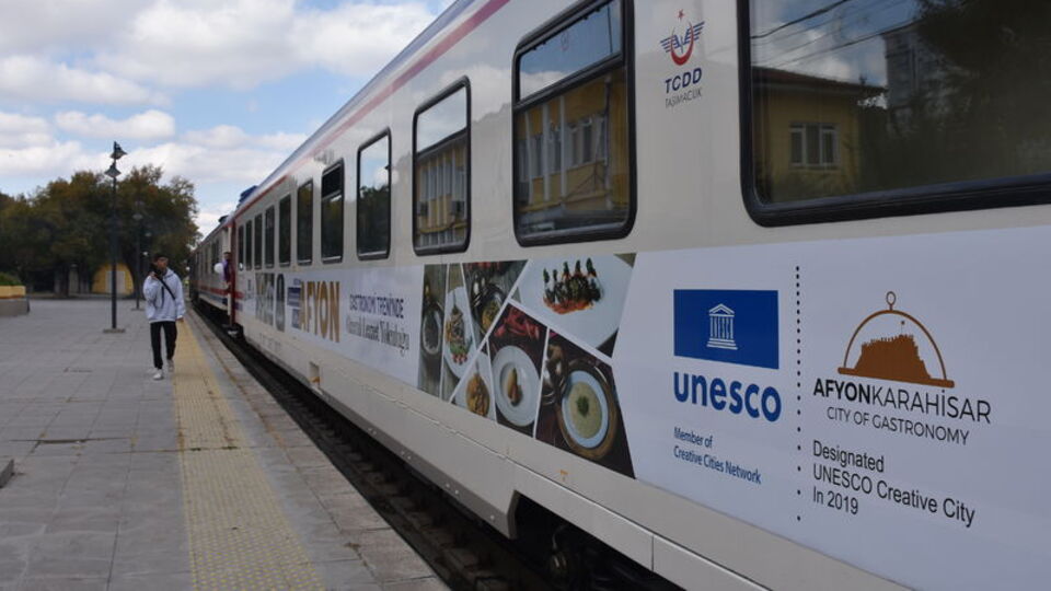 Gastronomi treni ilk seferine başladı