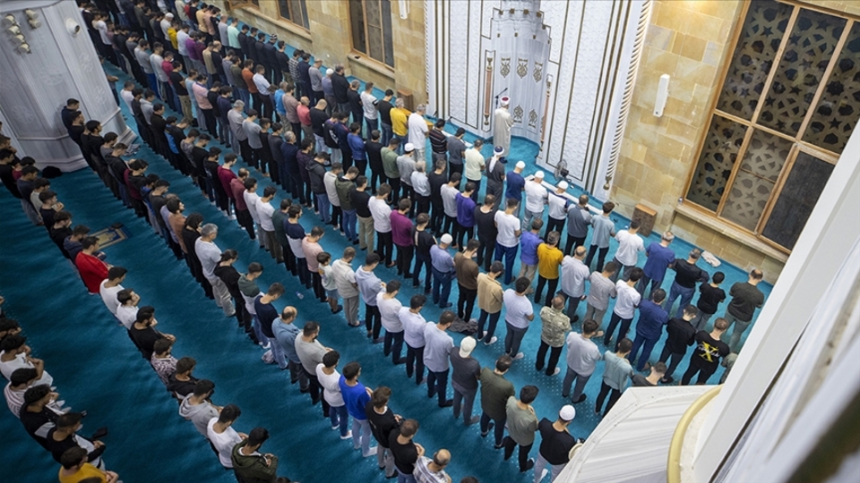 Mevlit Kandili idrak edildi