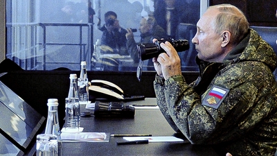 "Putin rejimi benzeri görülmemiş tehditlerle karşı karşıya"