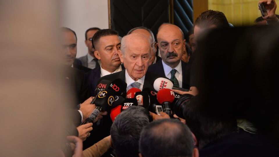 Bahçeli'den başörtüsü ve seçim tarihi mesajı