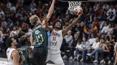 Karşıyaka, Galatasaray Nef'i devirdi