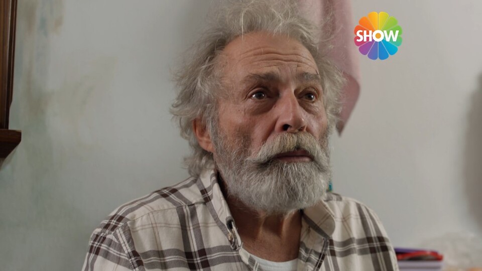 'Emin Saruhanlı' ne yaptı?