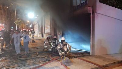 Sultangazi'de binanın kapalı otoparkında yangın