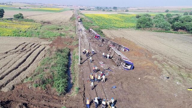 Çorlu tren kazasında demiryolu bakım müdürü tutuklandı