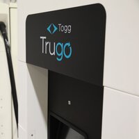 Trugo şarj cihazlarını kurmaya başladı