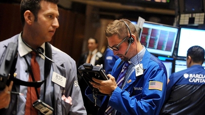 New York borsası düşüşle açıldı