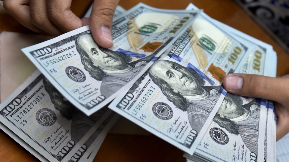 Cari açık ilk 8 ayda yüzde 211 arttı