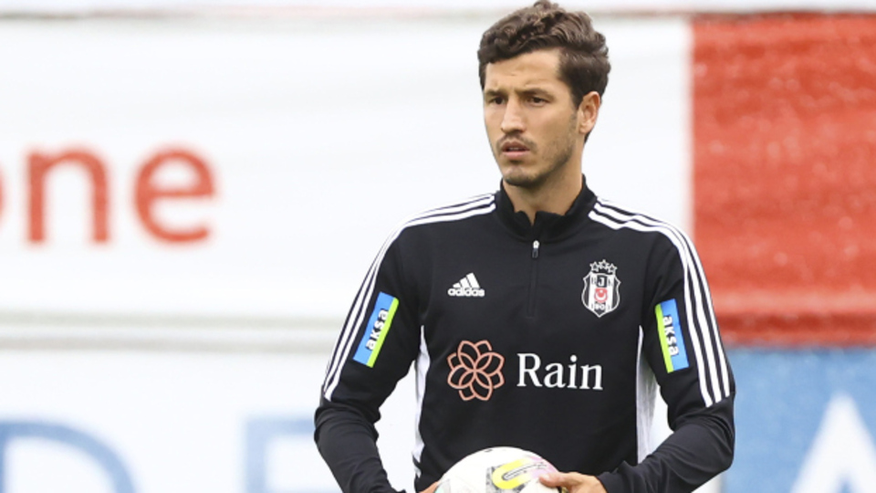 Salih Uçan'dan Beşiktaş'a müjde