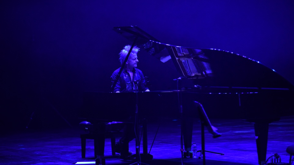 'Dünyanın en hızlı piyanisti' ayakta alkışlandı