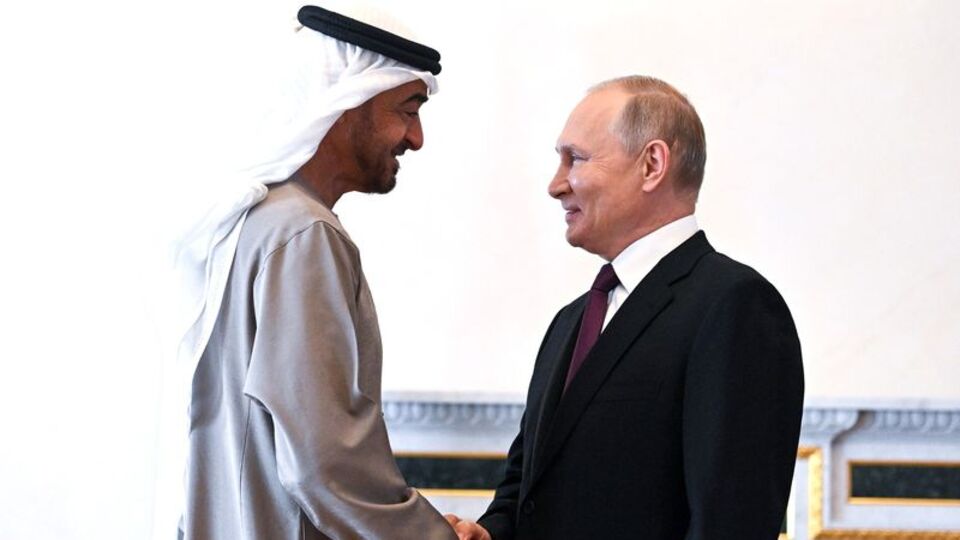 Putin'den BAE liderine jest