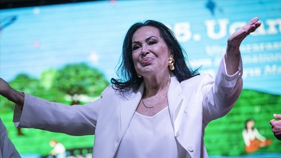 AKM'de hayranlarıyla buluşacak