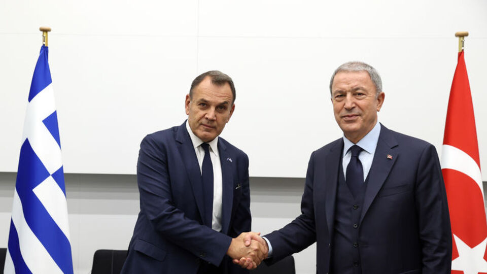 Bakan Akar, Yunan mevkidaşıyla görüştü