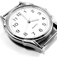 İşte saatlerin üzerinde yazan 'Quartz'ın anlamı!