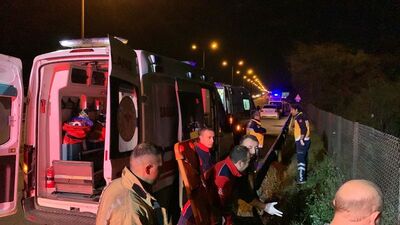 Kontrolden çıkan minibüs ağaçlık alana düştü: 2 yaralı