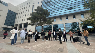 TBMM bahçesinde horon keyfi