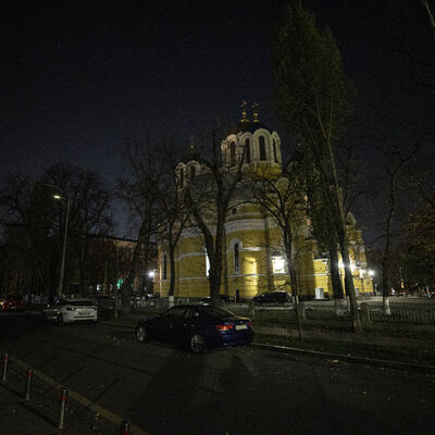 Kiev karanlığa gömüldü