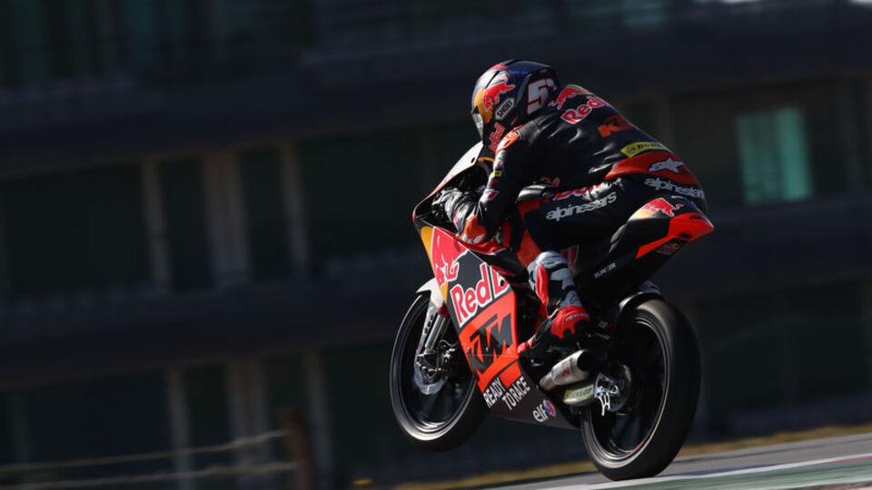 Deniz Öncü Avustralya'da ikinci oldu