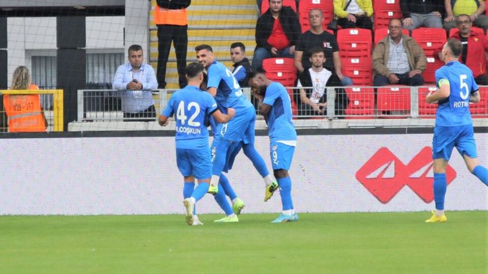 Tuzla, Göz-Göz'ü İzmir'de yıktı!