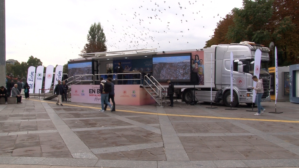 Örnek daireleri VR gözlükle gezdirecek