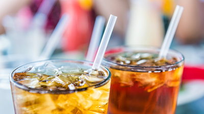 Hamileler kola içebilir mi, zararlı mı faydalı mı?