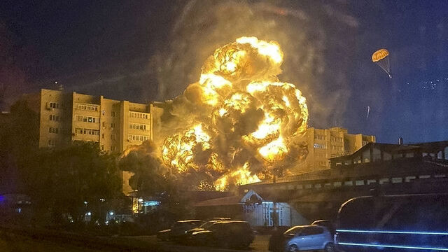 Rusya'da savaş uçağının düştüğü kazada can kaybı artıyor!