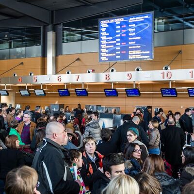 Belçika'da grev izdihamı: 5 yaralı