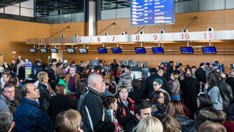 Belçika'da grev izdihamı: 5 yaralı