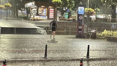 Meteoroloji'den flaş uyarı! Sıcaklık düşüyor! 6 kentte şiddetli sağanak!