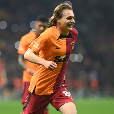 Galatasaray'da ilklerin gecesi!