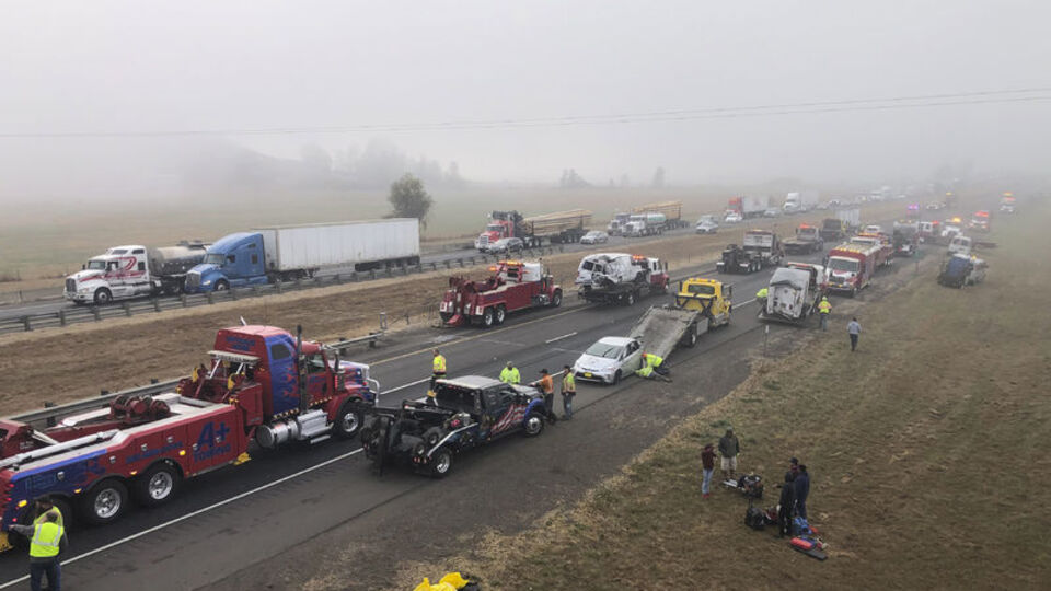 ABD'de korkunç kaza: 60 araç birbirine girdi!