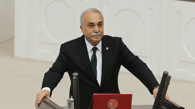 Fakıbaba AK Parti ve vekillikten istifa etti