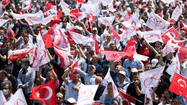 Pandemiye takılan EYT'liler