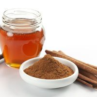 Tarçın süt yapar mı, emziren annelere faydalı mı?