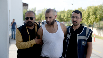 Yabancı numaradan aranan karısına kurşun yağdırdı!