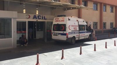 Yolcu otobüsü ile TIR çarpıştı