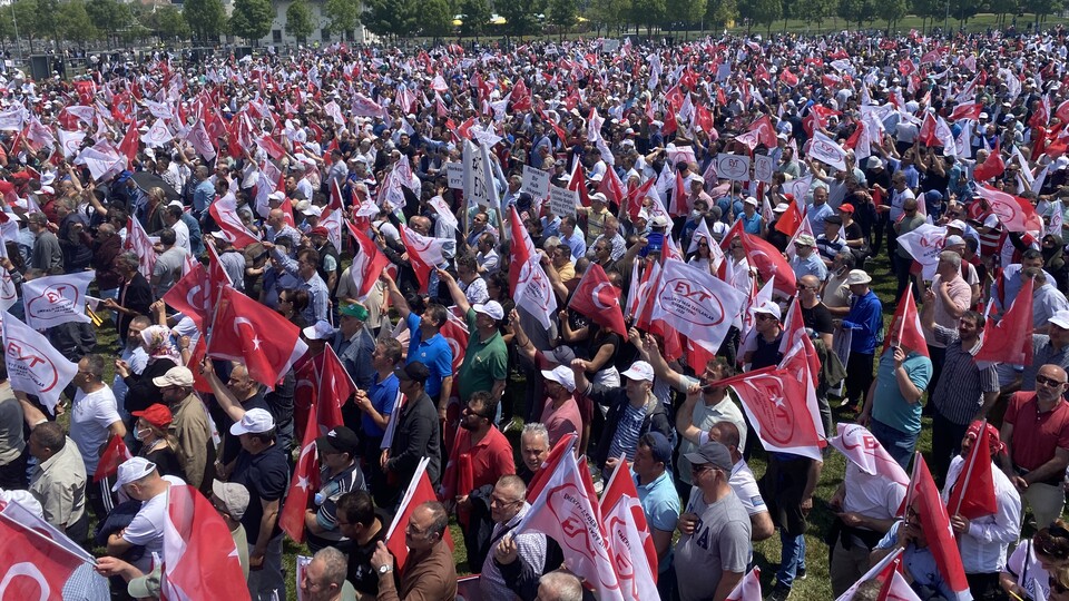 Farklı statüde çalışan EYT'liler dikkat!