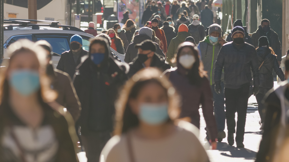 Omicron uyarısı! Avrupa'da gelecek ay baskın olacak