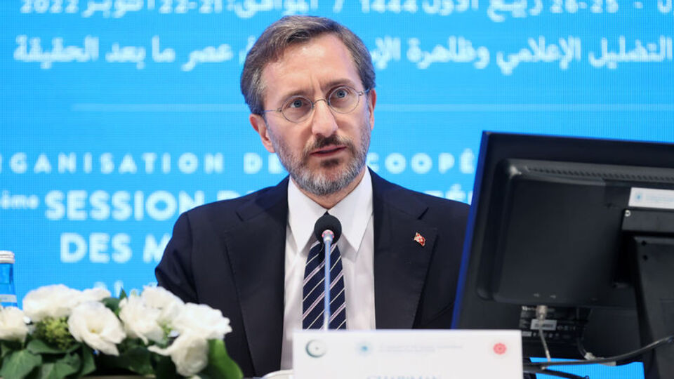 Fahrettin Altun: İslamofobi nefret suçu olarak görülmeli