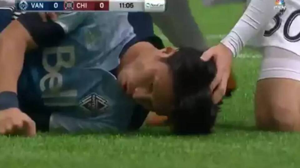 Ünlü futbolcu hayatını kaybetti!