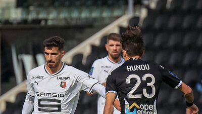 Rennes, Angers'yi 2-1 yendi