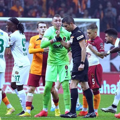 "G.Saray'ı yarışta istemiyorlar"