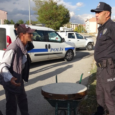 Rögar kapağıyla yakalandı! Sözleriyle polisi hayrete düşürdü