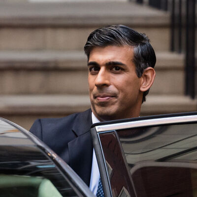 Pakistan asıllı Müslüman Sadık Han'dan sonra Hint kökenli Rishi Sunak