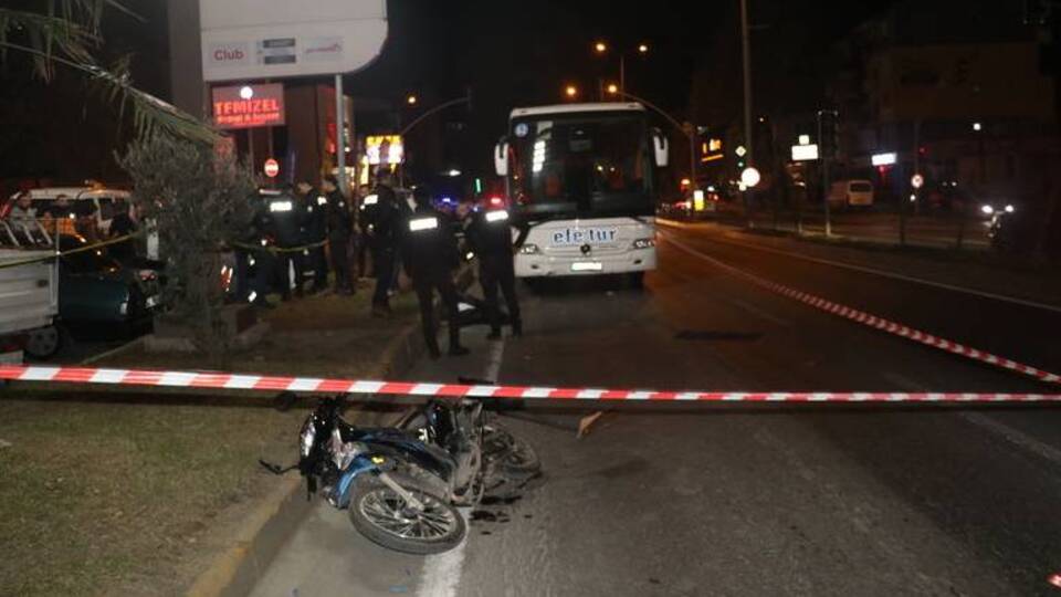 Yolcu otobüsü ile çarpışan motosikletin sürücüsü öldü