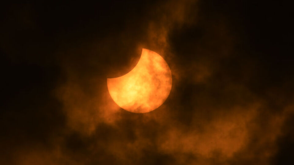 Güneş Tutulması burçları nasıl etkileyecek? Ünlü astrolog Dinçer Güner anlattı