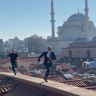 ABD'nin Ankara Büyükelçisi'nden James Bond pozu
