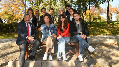 Hikâyesinin yazıldığı yere gittiler