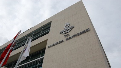 AYM'den e-ticaret yasası kararı